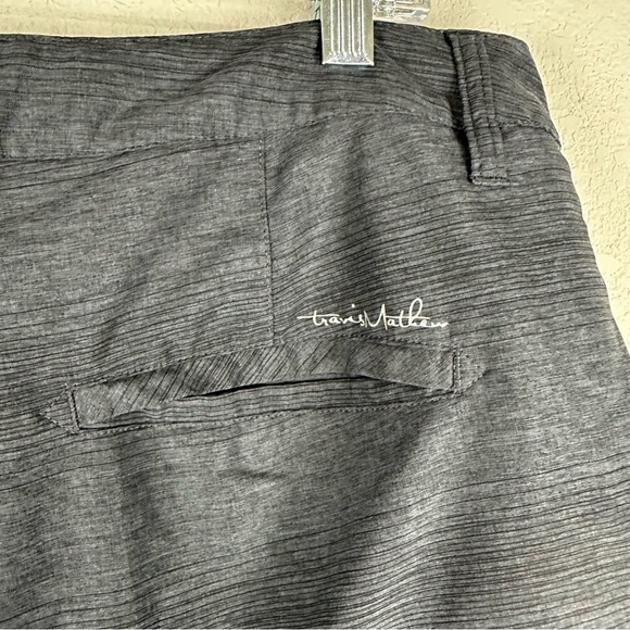 Travis Mathew Dark Gray Black Flat Front Shorts Size 36 - Picture 5 of 7
